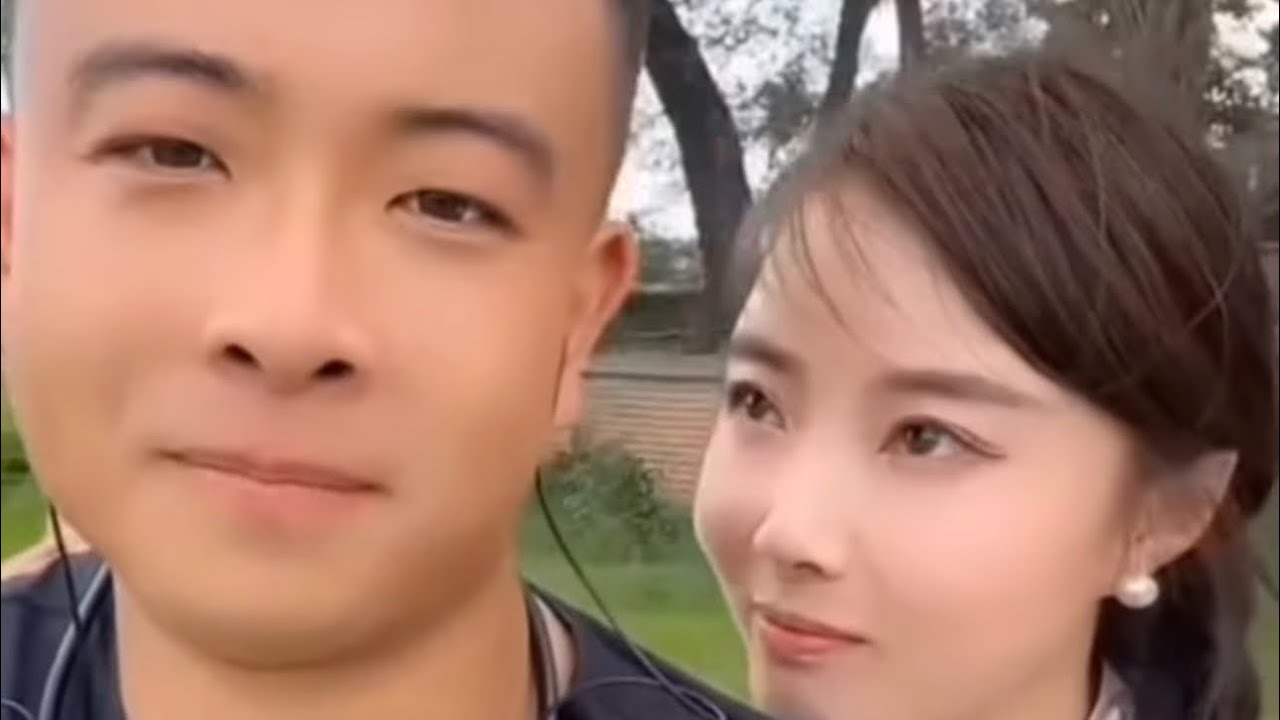 沐沐深爱着元帅追到直播现场，直播现场上演了追逐戏，沐沐和正宫在次隔空叫阵