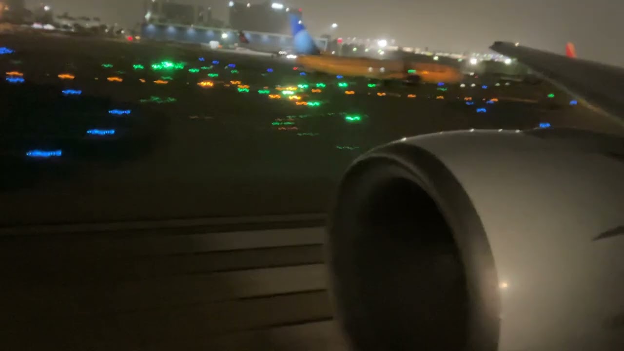 EVA Air B777-300er Night Departure From LAX 