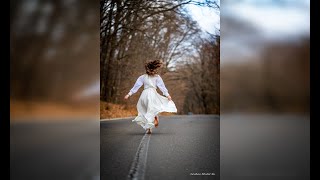 Timeea Clipa - Zidește În Mine