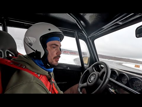 12 часов по голому льду на Москвиче, которому 40 лет!