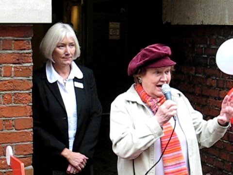 Patricia Routledge opens Chichester Charity Card Shop