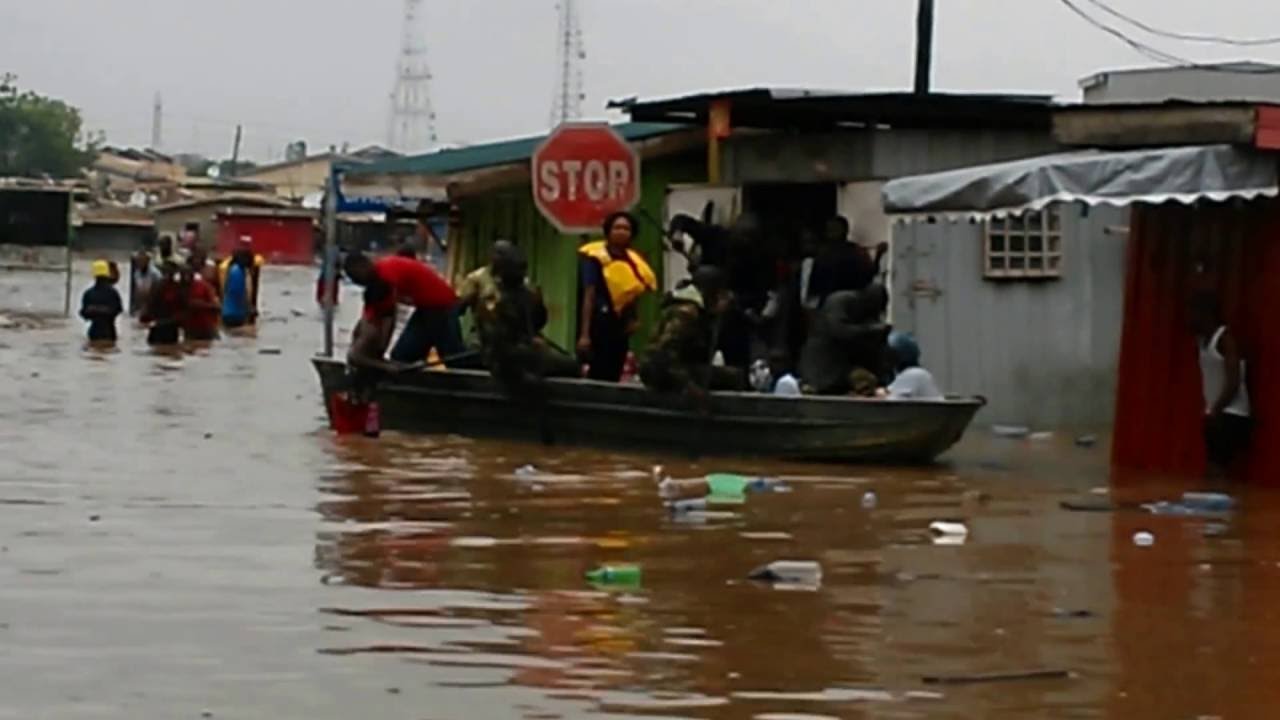 Sahara flood (Atinkaonline.com) - YouTube