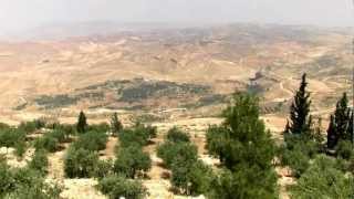 JORDÁNSKO - hora Nebo, odsud se Mojžíš před svou smrtí díval na zaslíbenou zemi