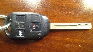How to change battery on Lexus IS300 three button Key remote