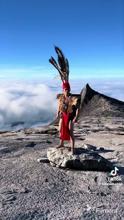 majestic view of Mountain kinabalu #mountkinabalu #mountains #ranau #sabahan credit video from Luke