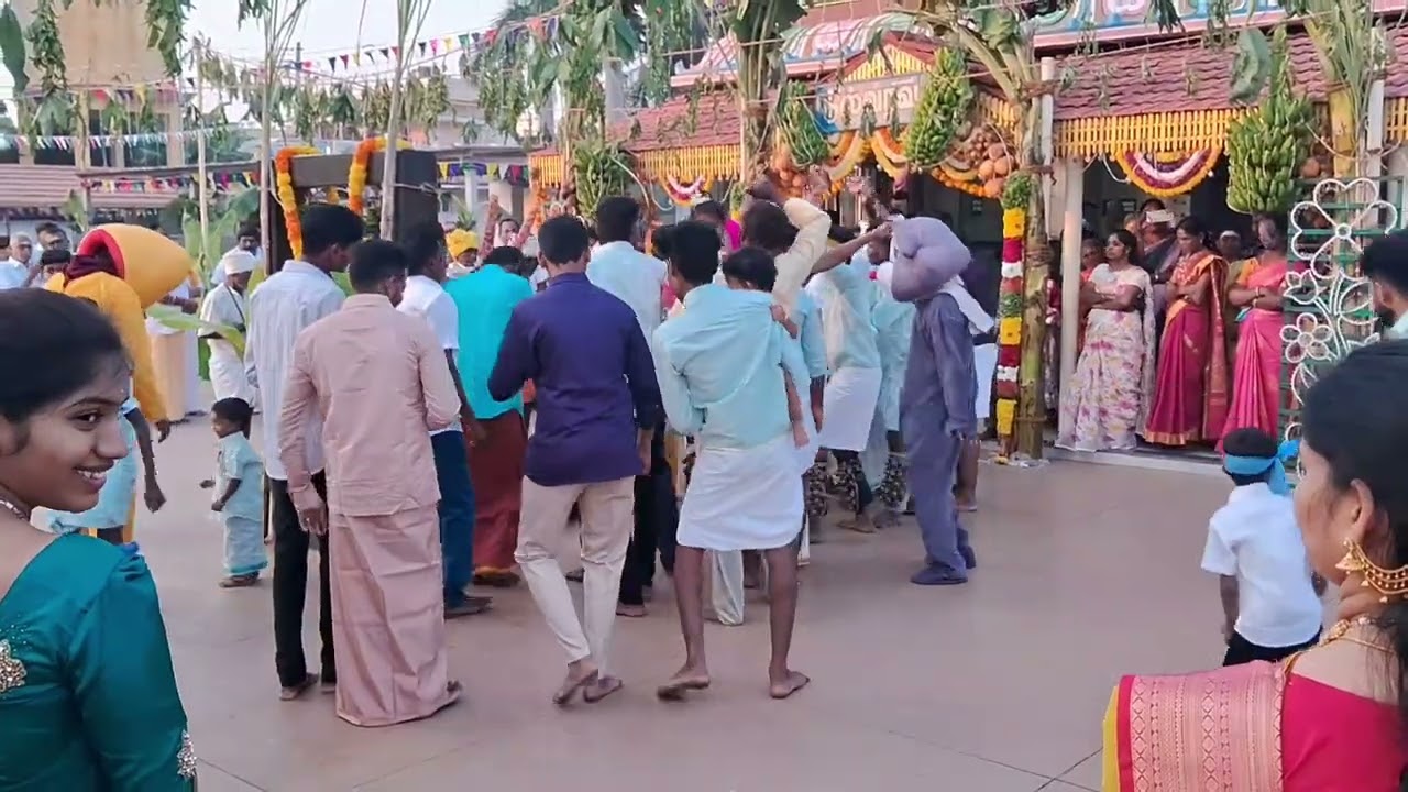 மாரியம்மன் கோவில் பொங்கல் திருவிழா சலங்கை ஆட்டம்