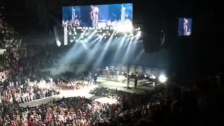 Kenny Chesney - She Thinks My Tractors Sexy (Encore)