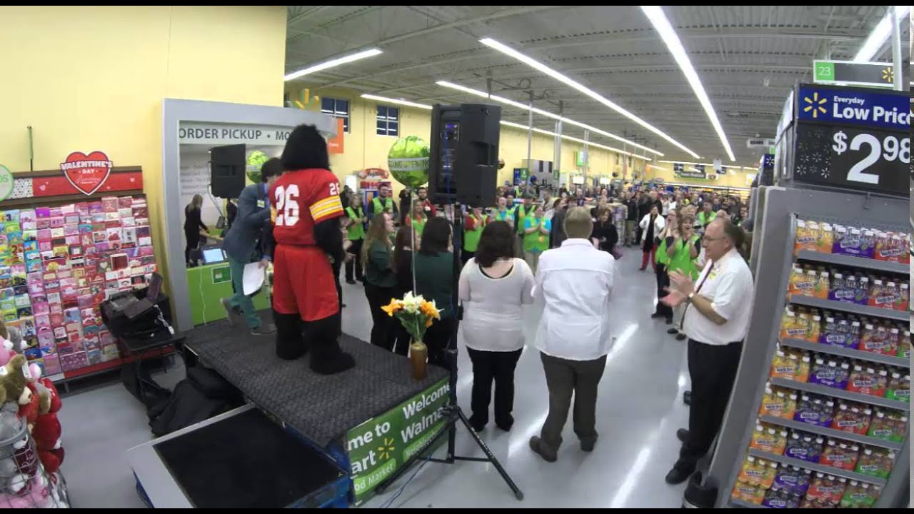 TimeLapse of a Walmart Neighborhood Market Grand Opening Ceremony in