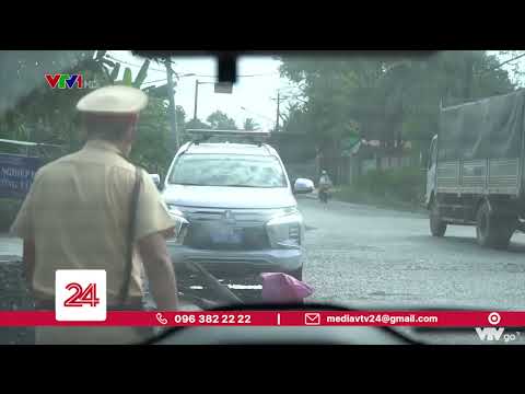 Video Xuất hiện những đối tượng bám theo CSGT để cảnh báo... - youtube
