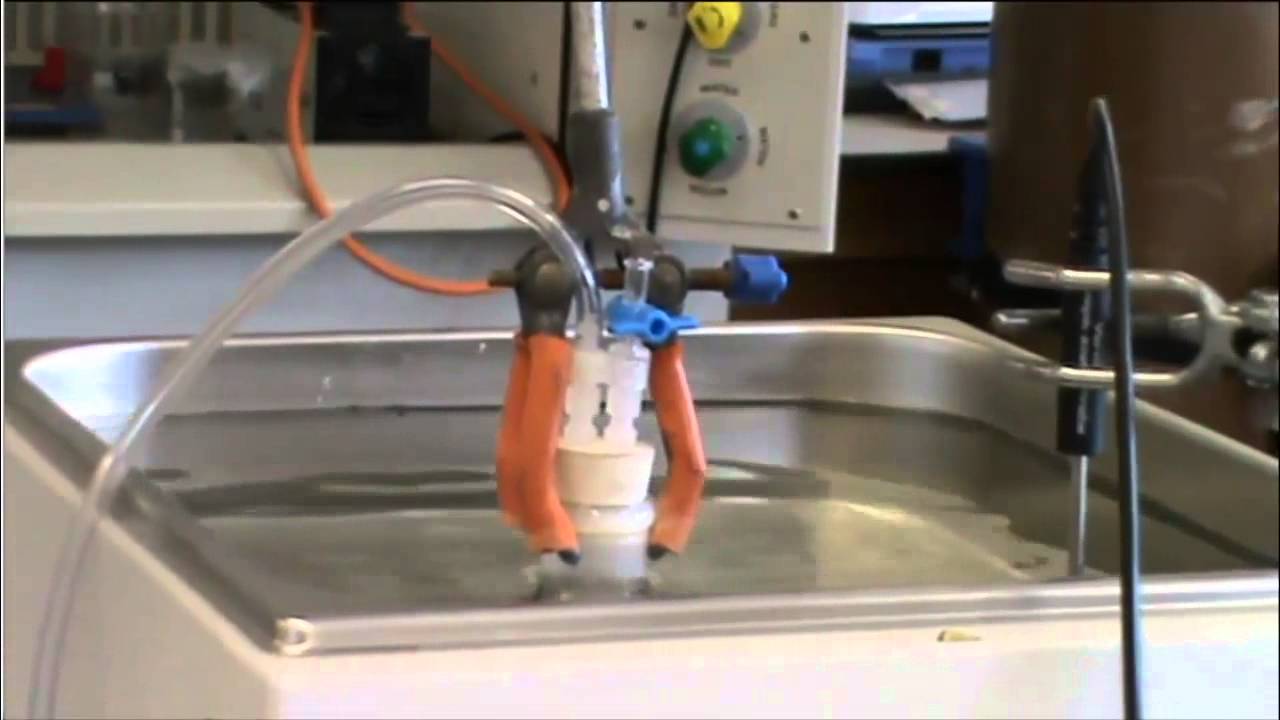 Determining enthalpy of vapourisation by measuring vapour pressures (Vernier LabQuest) - YouTube