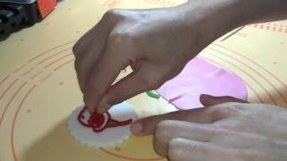 şeker hamuruyla 2 renkli patchwork baskı uygulaması