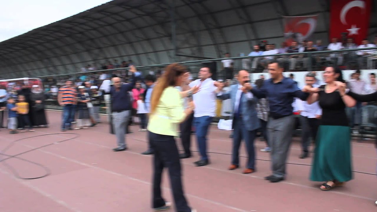 Canan BAŞARAN...12.refahiye futbol turnuva finali etkinliği KAĞITHANE (Ahmet ÖZDAMAR)