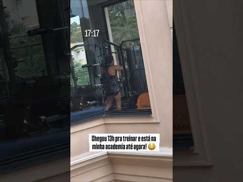 Wesley Safadão indignado chamando o Tirullipa e ele fingindo que não ouviu