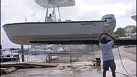 CRC Marykate ON & OFF Hull Cleaner Tips from Ship Shape TV