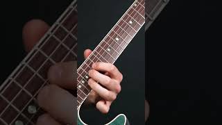 Hybrid Tapping Lick 6: Fast Ascending Run | GuitarQuickTips