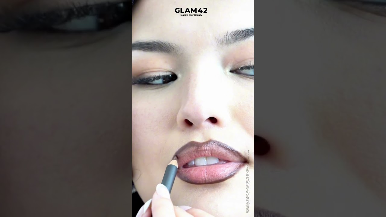 חדש באתר GLAM42! MAC NUDES – הליפסטיקים שיעניקו לך מראה טבעי ומושלם 🤎💄.
