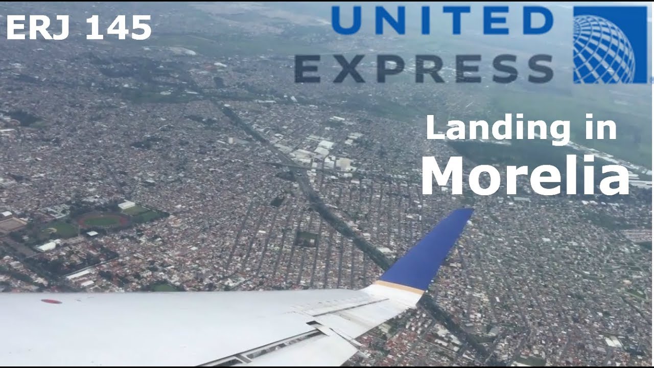 United Express ERJ 145 landing in Morelia / Aterrizaje en Morelia