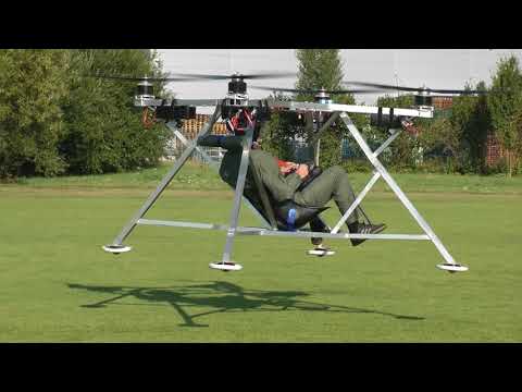 the-flying-man-/-drone-hovering-/-manntragende-drohne-/-self-made