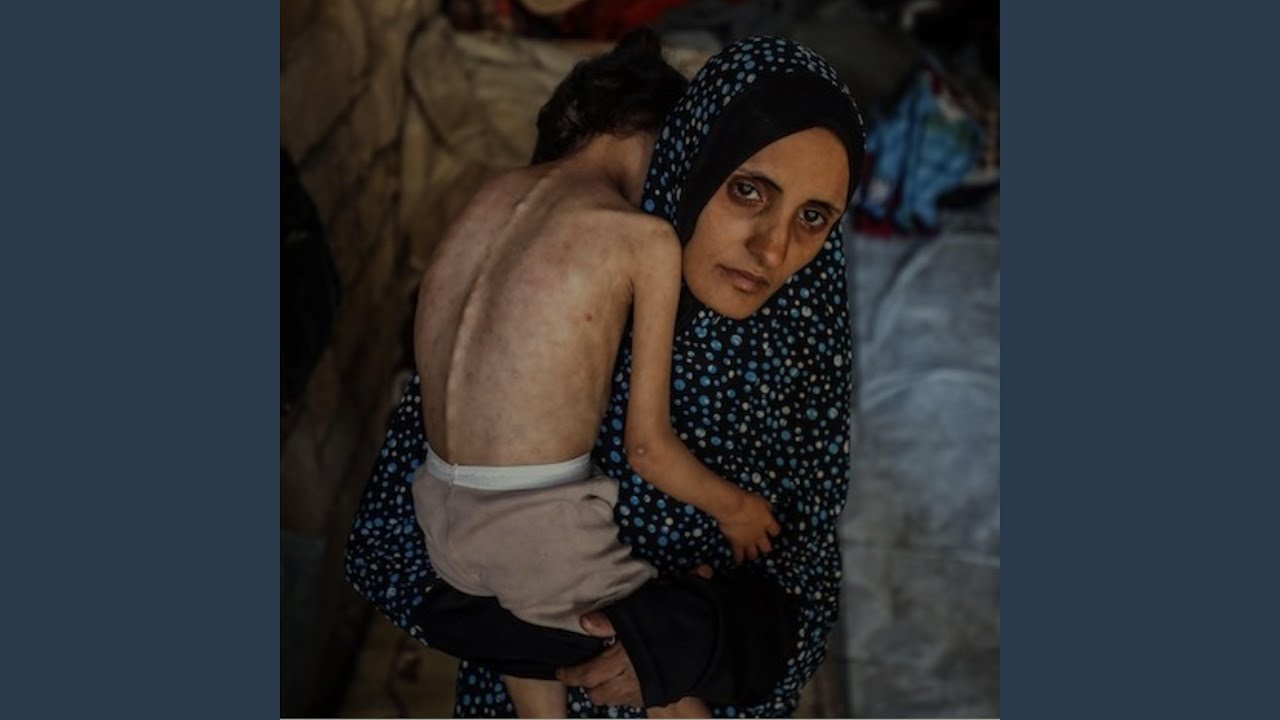 فَكِّر بِغَيرك (محمود درويش)