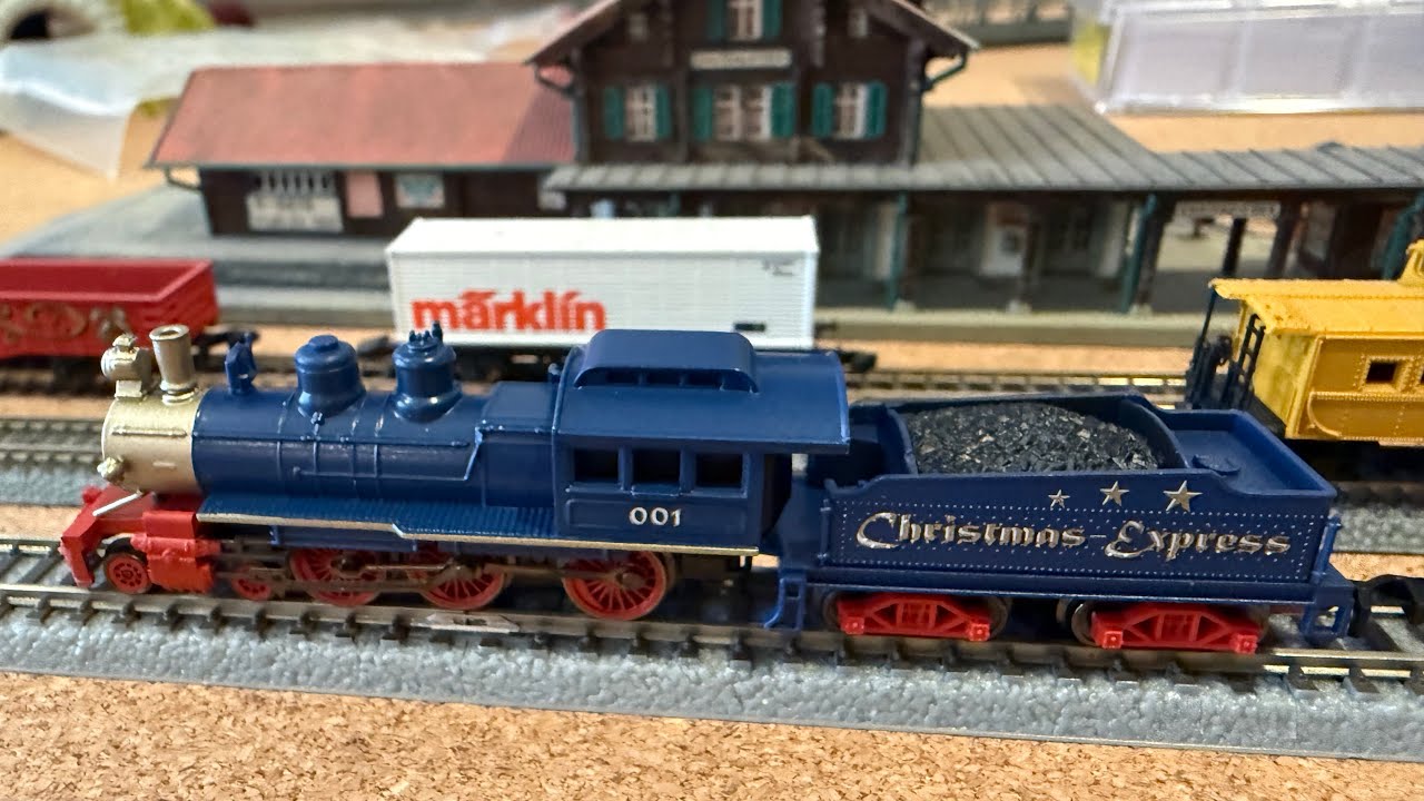 Marklin 81846 4-6-0 Steam Locomotive & Tender Test Run at z.scale