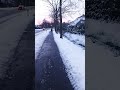 schöner lila,orangenen Sonnenuntergang