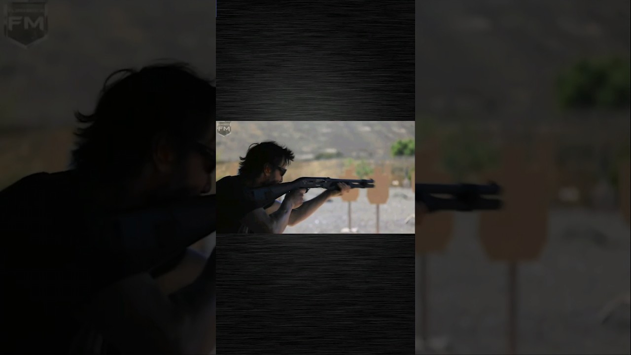 Keanu Reeves training fast shooting for John Wick 2 #johnwick #keanureeves