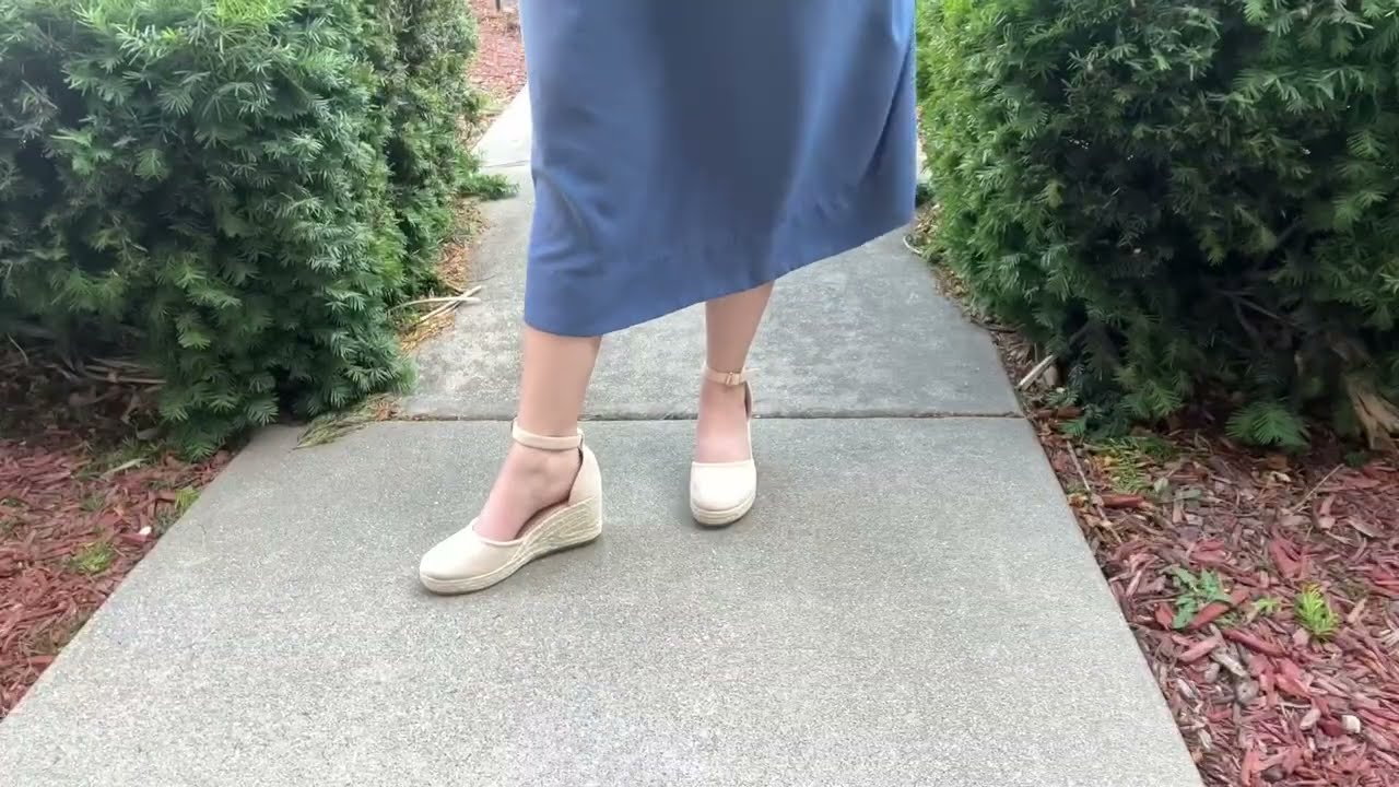 Lotgnimry Closed Toe Espadrilles Review (Comfy Platform Wedges for All-Day Wear)
