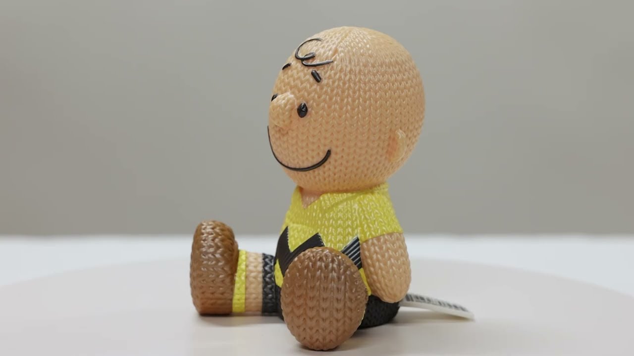新品　北米版　Charlie Brown Peanuts - Charlie Brown #430 (Metallic) – Handmade By Robots