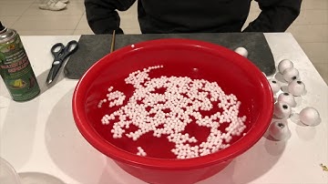 Video of self assembly for magnetic foam balls_GRP9527