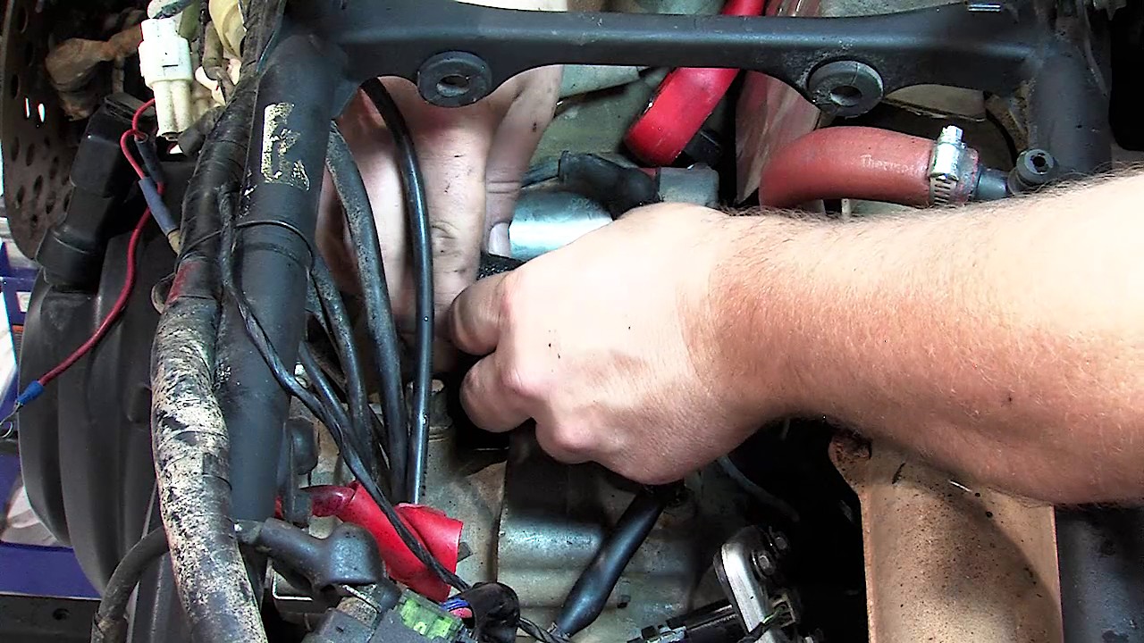 1/2" Oil Filter Strap Wrench | BikeMaster