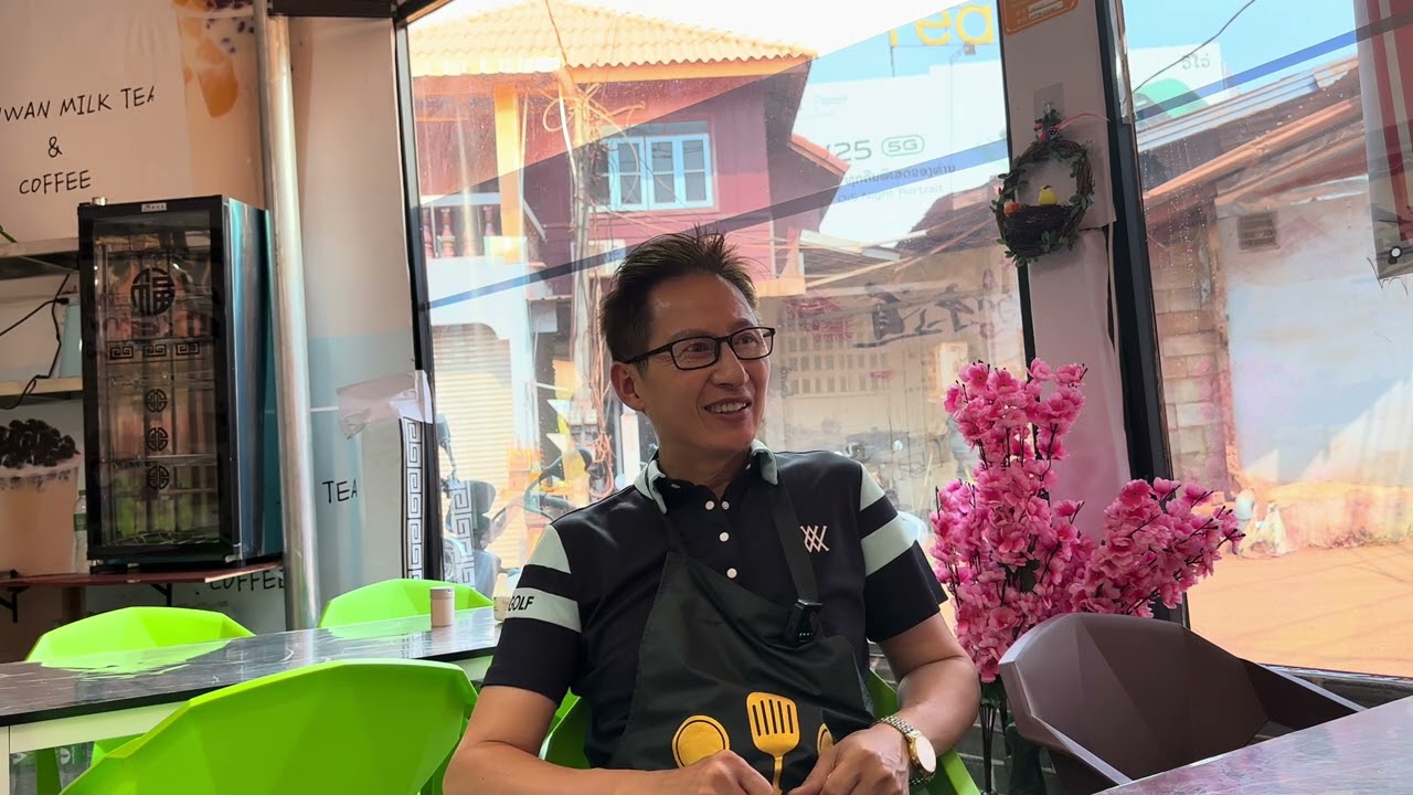 80后大哥为脱单，去了8个国家，现在老挝大学城开餐馆