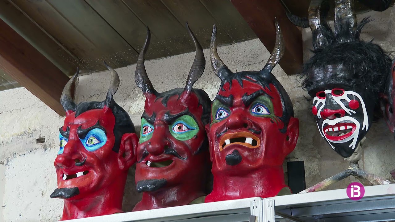 El nou dimoni Gros de sa Pobla és més jove i falaguer, però la Covid el fa estar a la banqueta