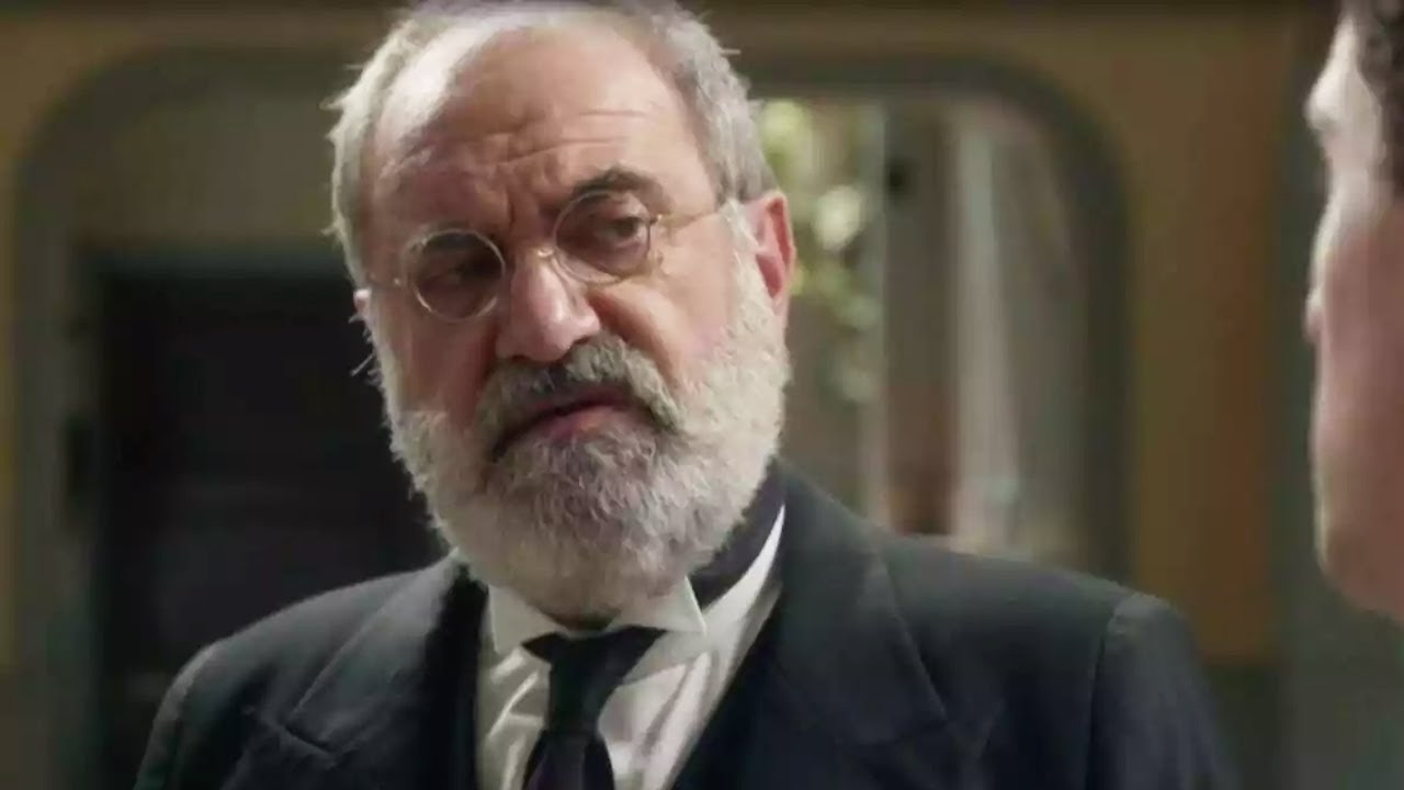 A YouTube thumbnail with maxres quality