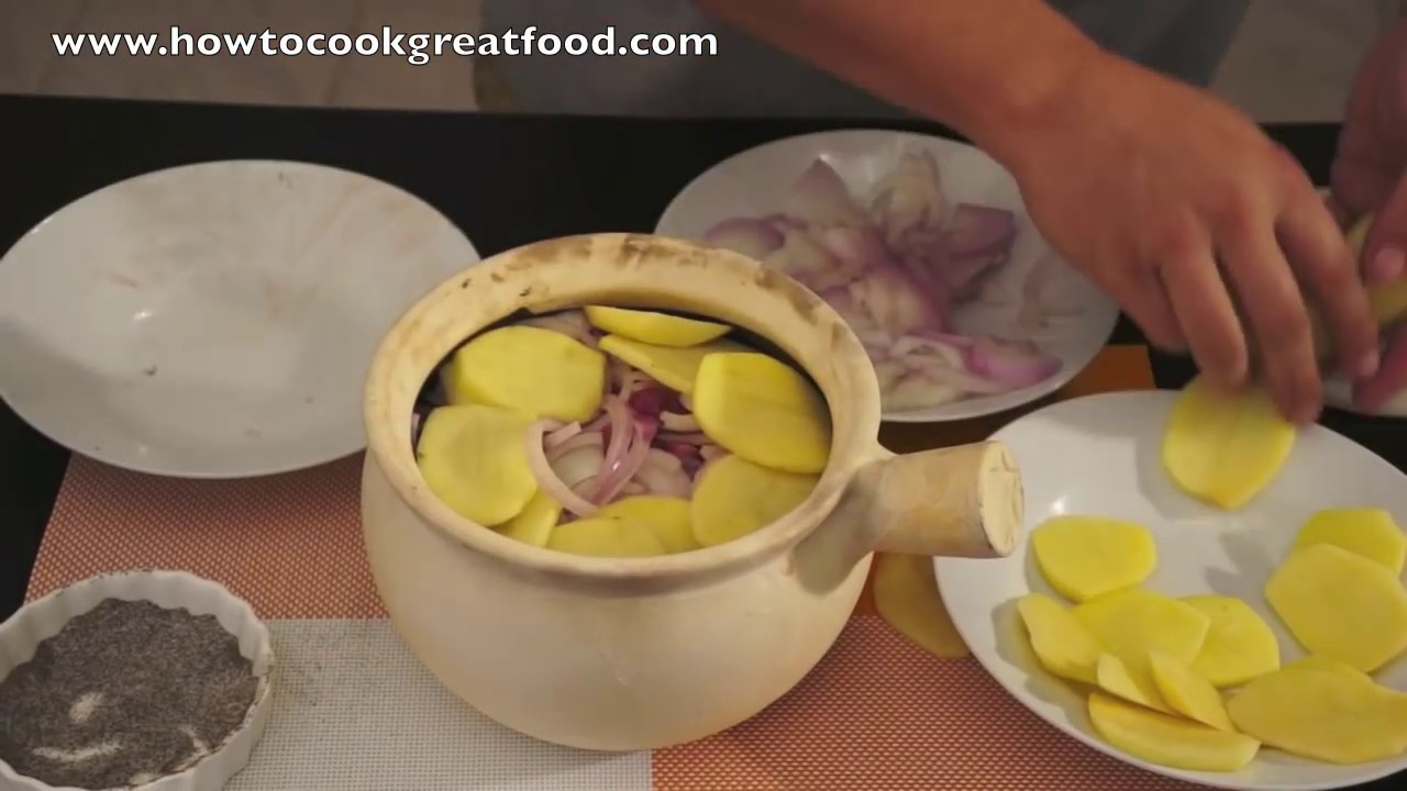 Lancashire Hotpot Recipe - British English Lamb & Potato Stew - English Food -