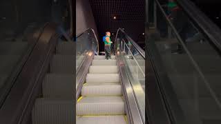 Escalator Funcute Baby Knows How To Go With Confidence 