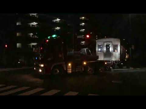東急2000系デハ2352,サハ2702廃車搬出