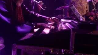 The Jazzinvaders ft. Dr Lonnie Smith live @ Dolhuis Dordrecht 15-05-'13 HD