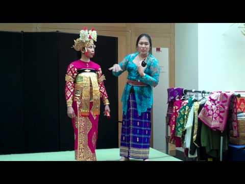 AsiaAlive: Balinese Costumes with Luh Estiti Andar...