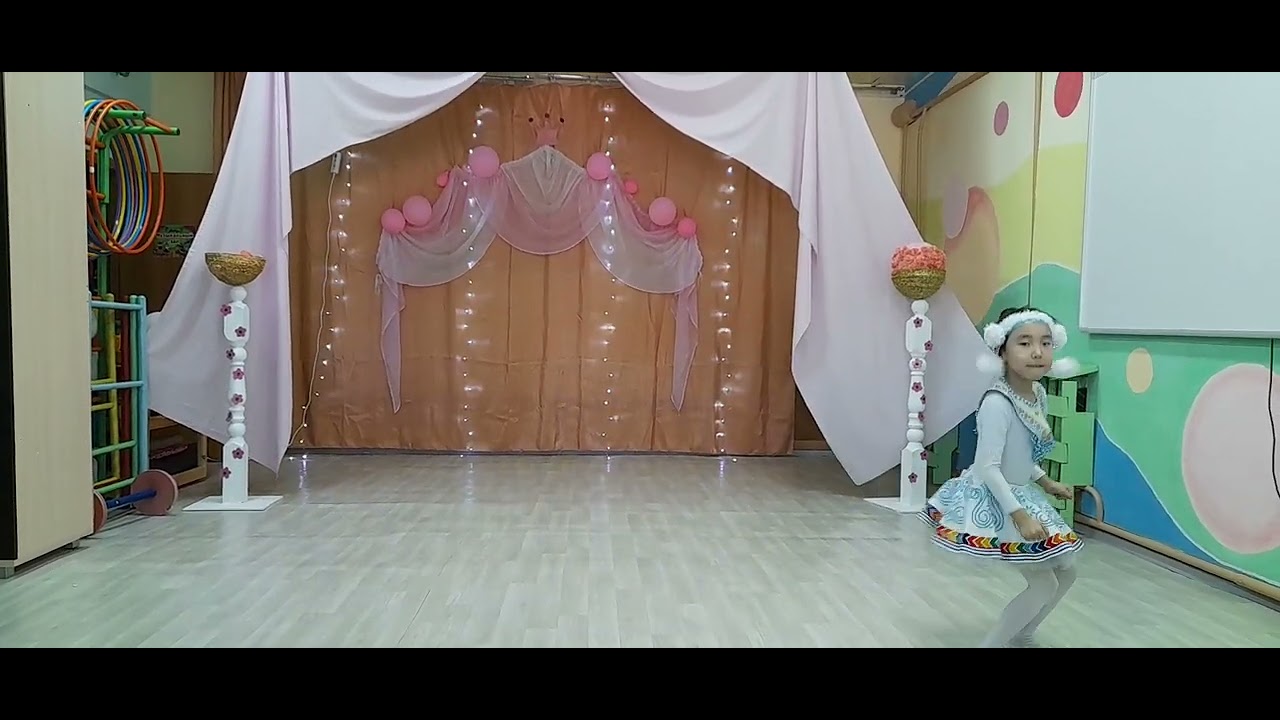 Айта Дьячковская "Танец северного оленя"