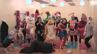Harlem Shake - Yoga Style