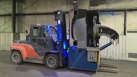 Tatano Auction - Lot 83 - 17,500 Lb. Toyota Pneumatic Tire LP Gas Forklift