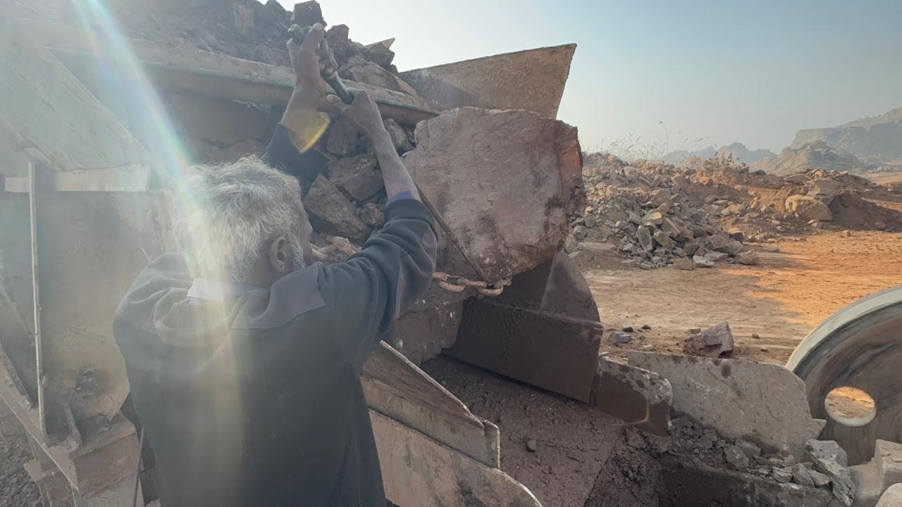 The Best Stone Crusher | Big Crusher Machine | industrial rock crusher 