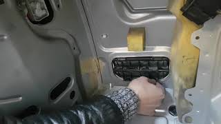 Focus Bagaj Havalandırma Menfezi Plastiği Sökümü