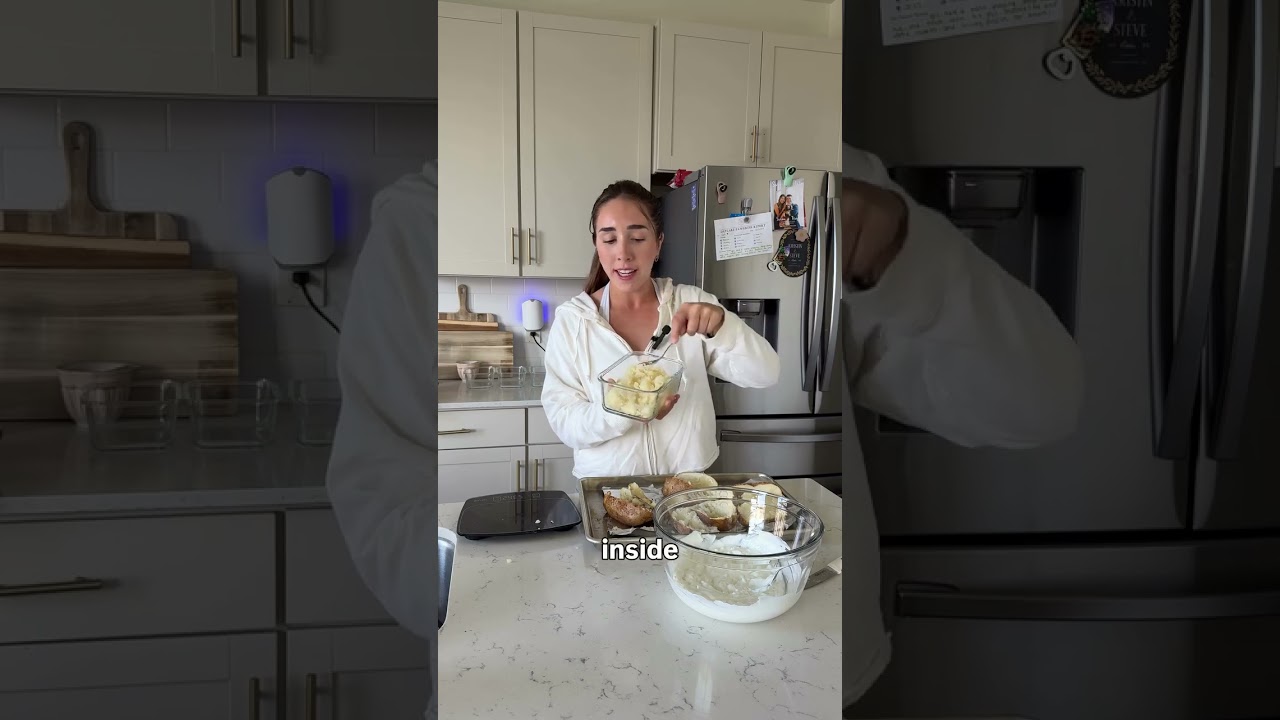 Высокобелковая еда, которую можно приготовить заранее. 👏 Этот двойной запеченный картофель такой ...