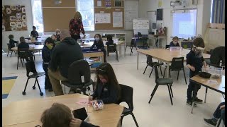 Ontario schools will offer online learning option for entire 2021-2022 school year