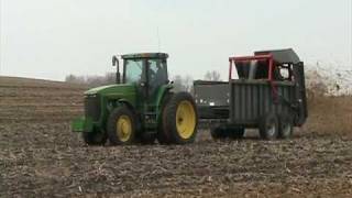 LEON Vertical Spreader 755 - In Operation