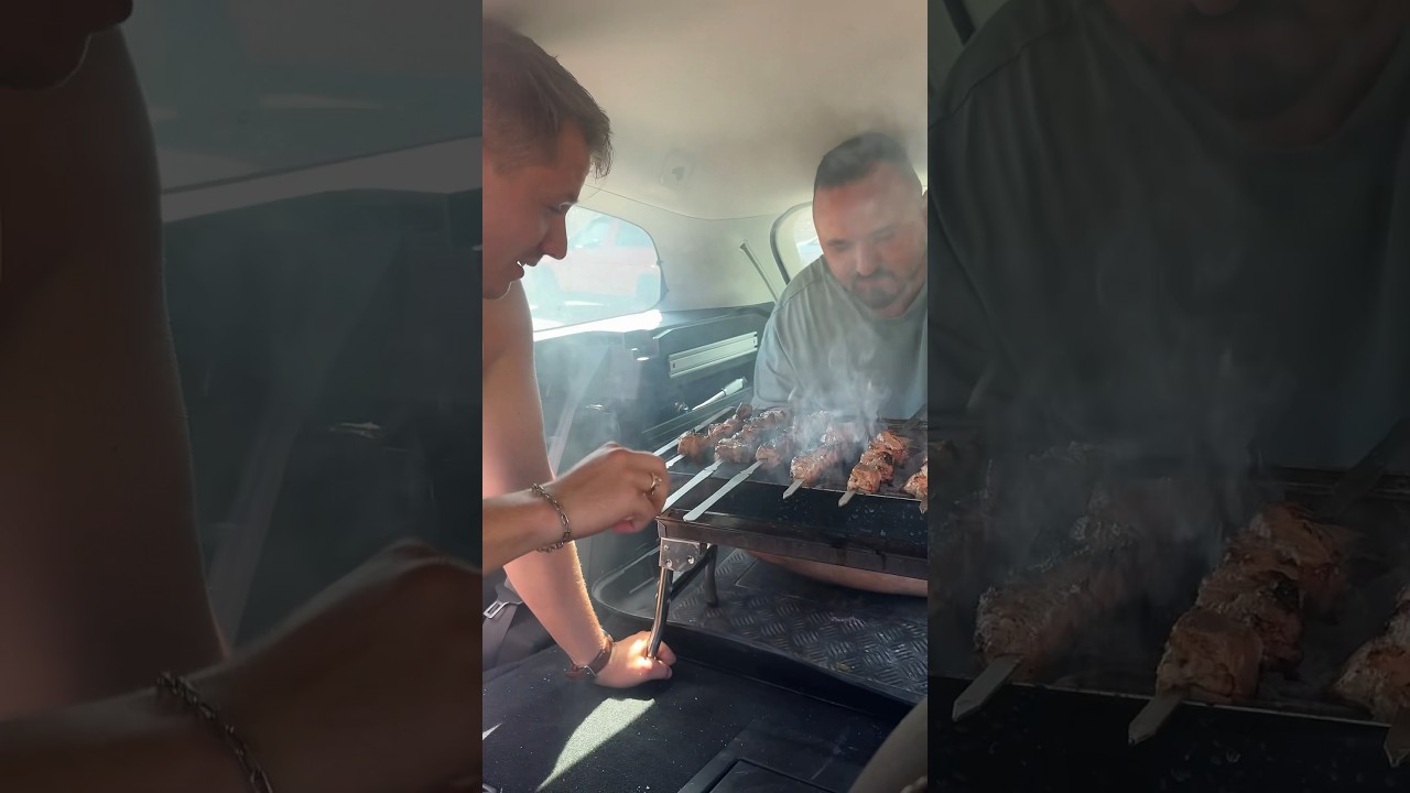 Schaschlik im Auto 😂🤣