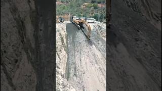 excavator driver's recklessness #shorts #excavator #экскаватор #truck #उत्खनन