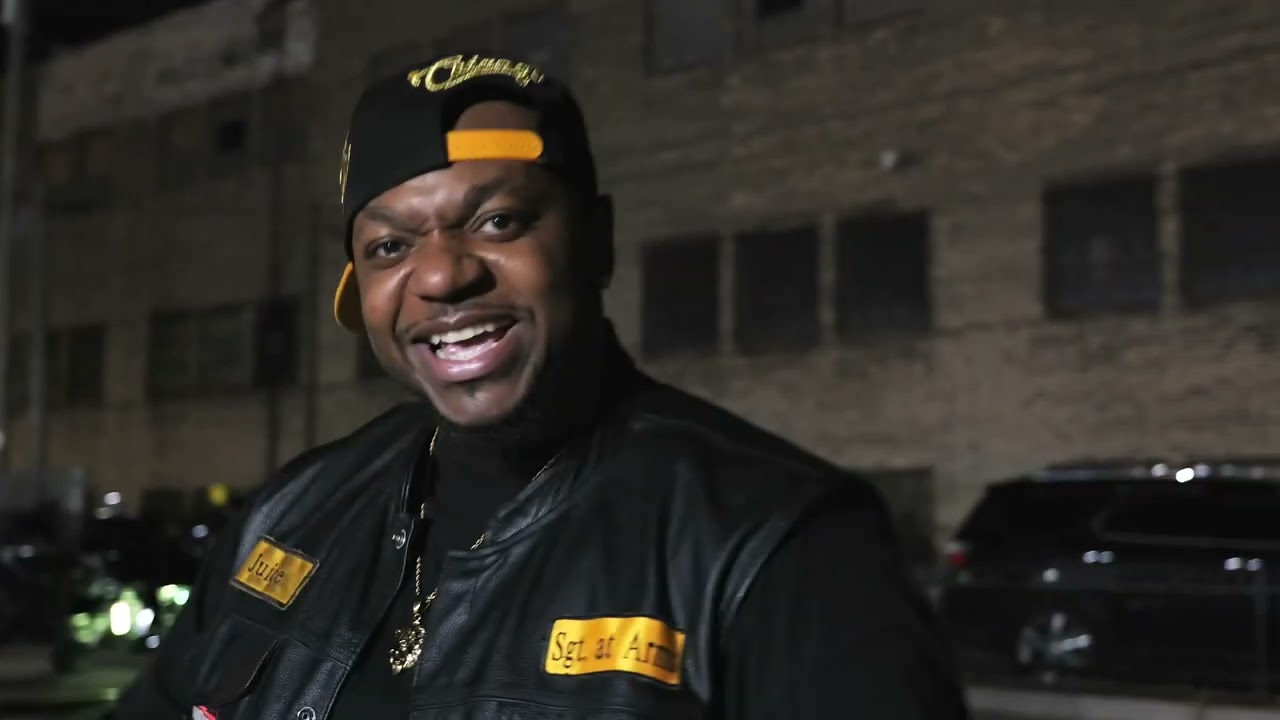 Guarda Juice G We Outside Official Music Video su YouTube Guarda Juice G We Outside Official Music Video su YouTube