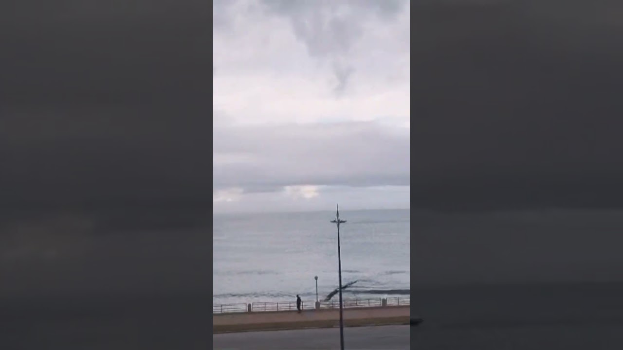 Arnold Vosloo's uncle.